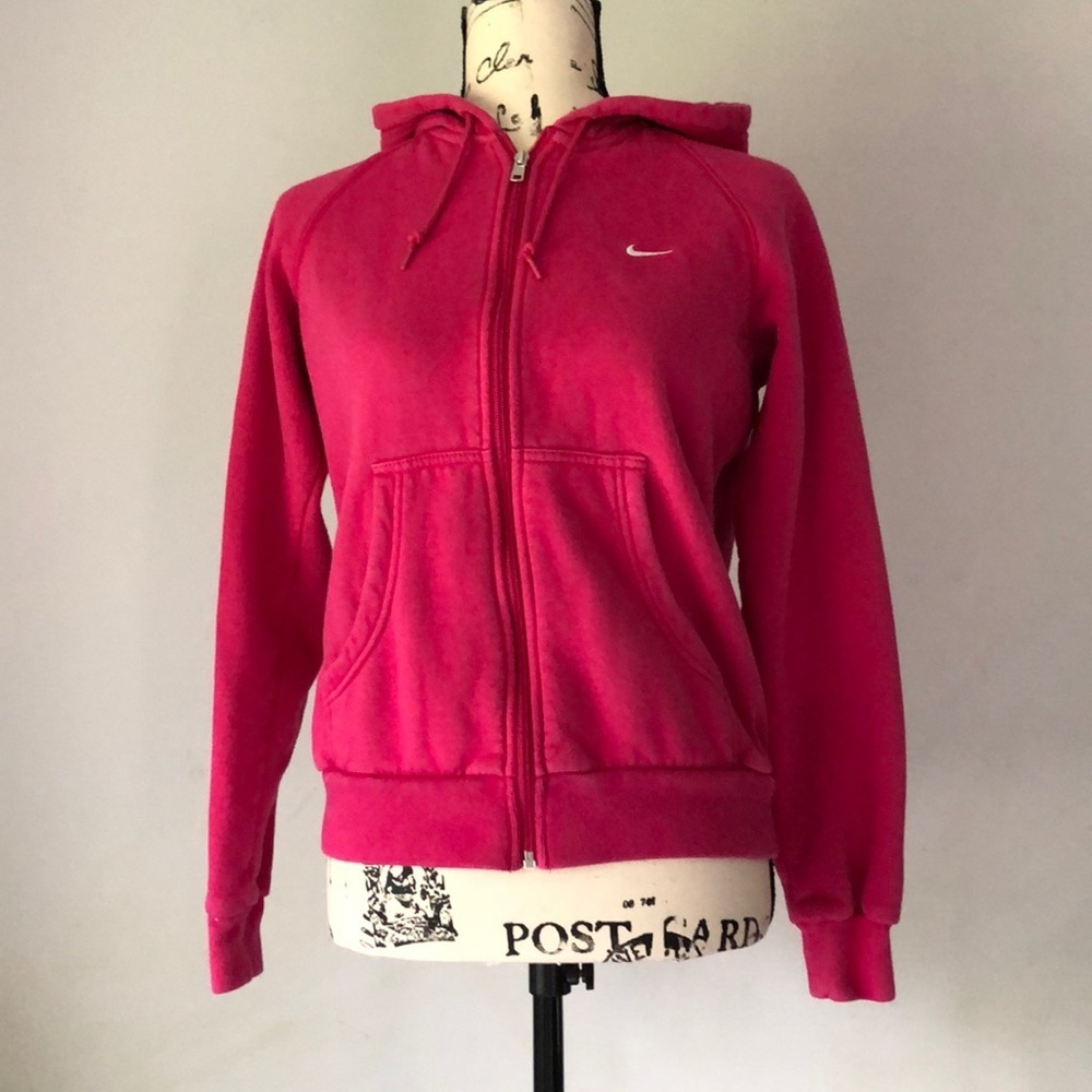 Nike hoody.
Medium but fit like small! - Picture 1 of 5